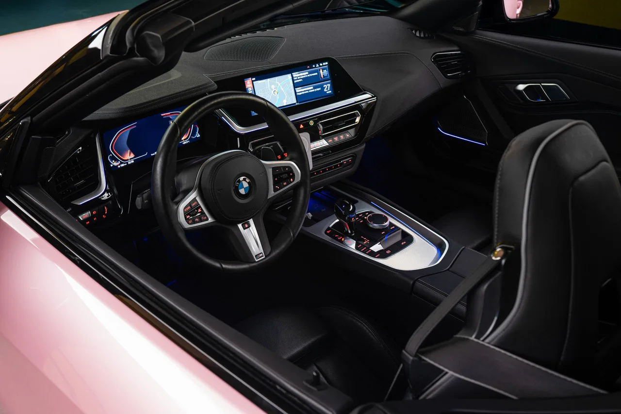 Салон и водительское место BMW Z4